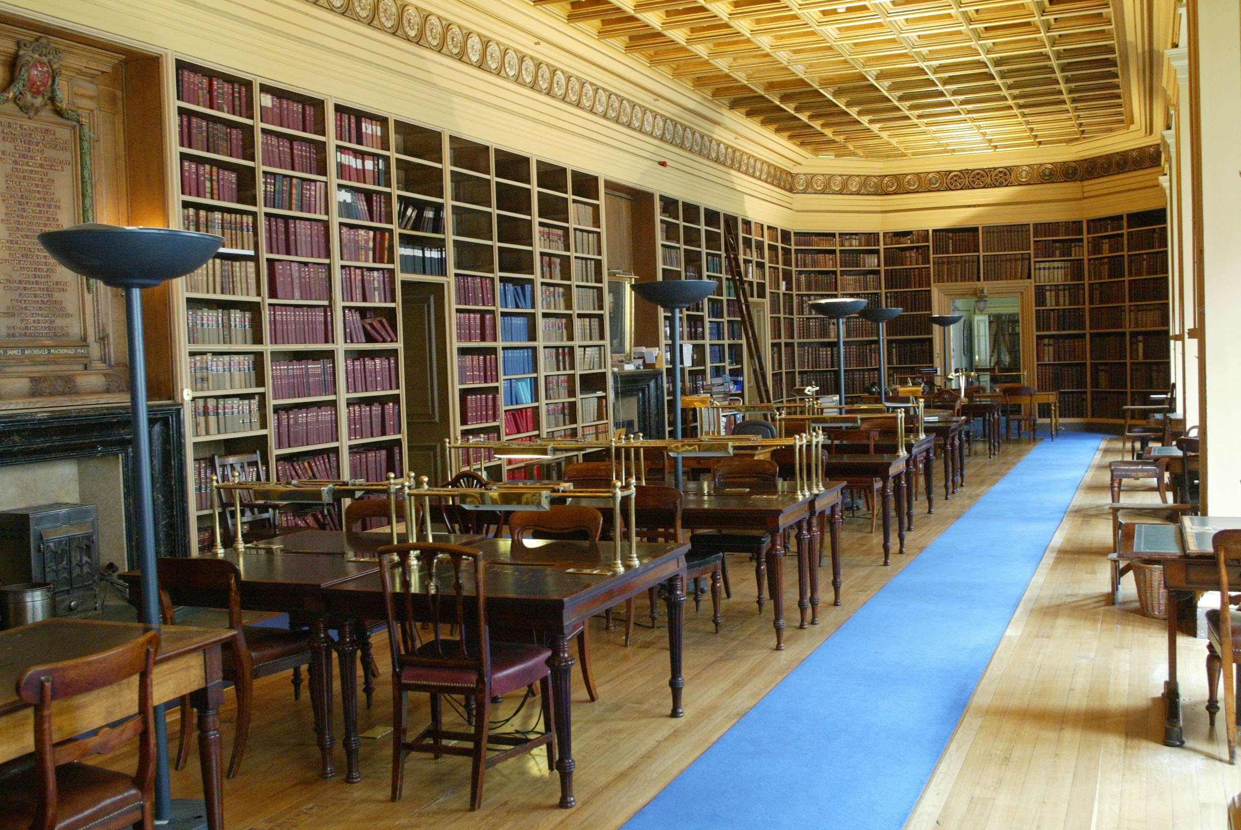 Maps library. Университет Глазго библиотека. Университет Глазго изнутри. Библиотека Митчелла в Глазго. Эдинбургский университет библиотека.